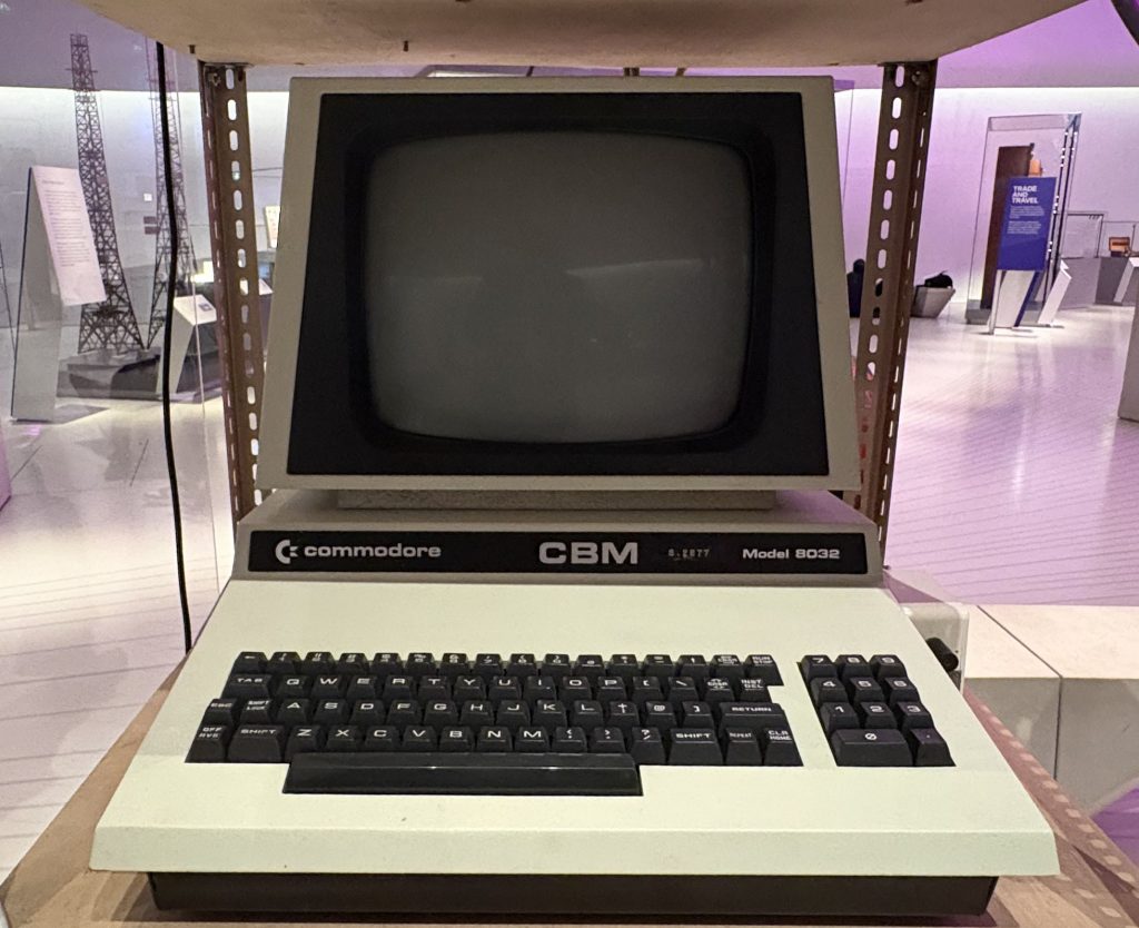 CMB 8032 micro-ordinateur historique