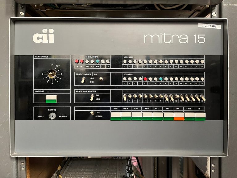 Mitra 15